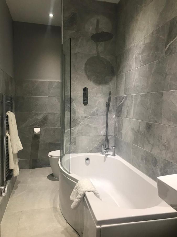 Clarence Court Hotel Cheltenham Dış mekan fotoğraf