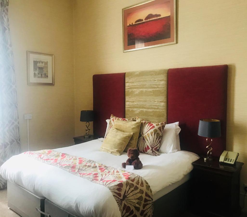 Clarence Court Hotel Cheltenham Dış mekan fotoğraf