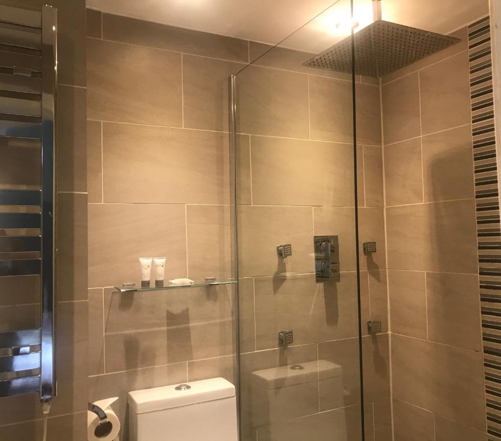 Clarence Court Hotel Cheltenham Dış mekan fotoğraf