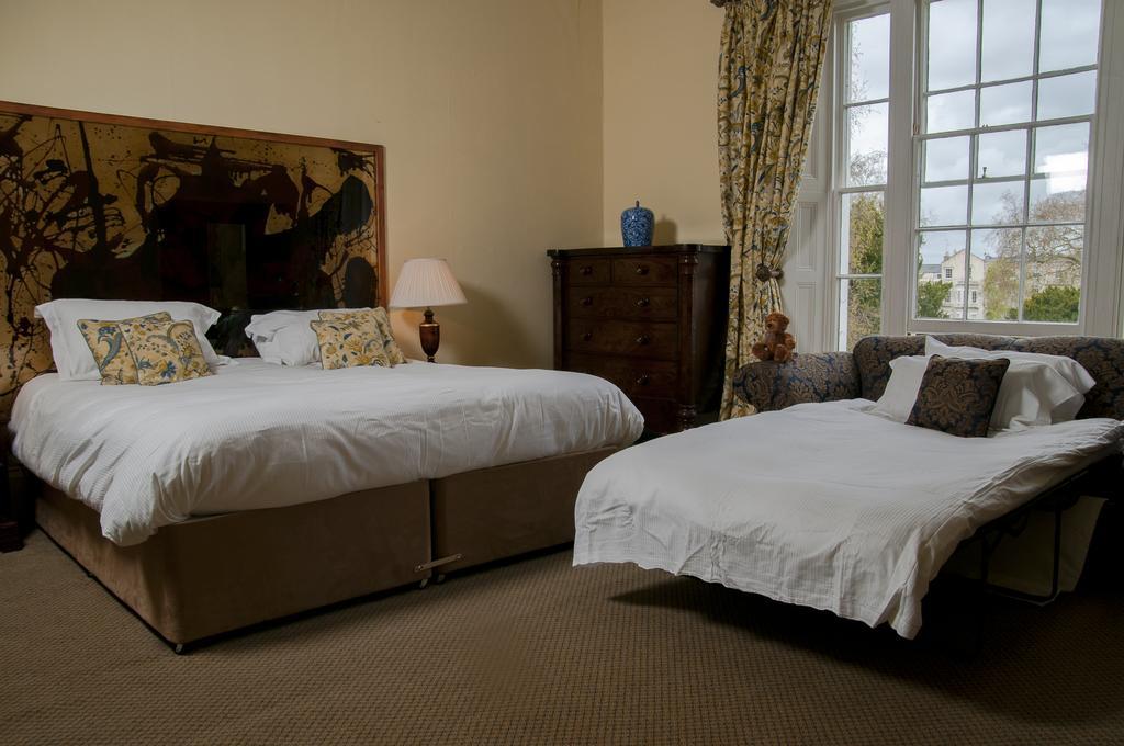 Clarence Court Hotel Cheltenham Dış mekan fotoğraf