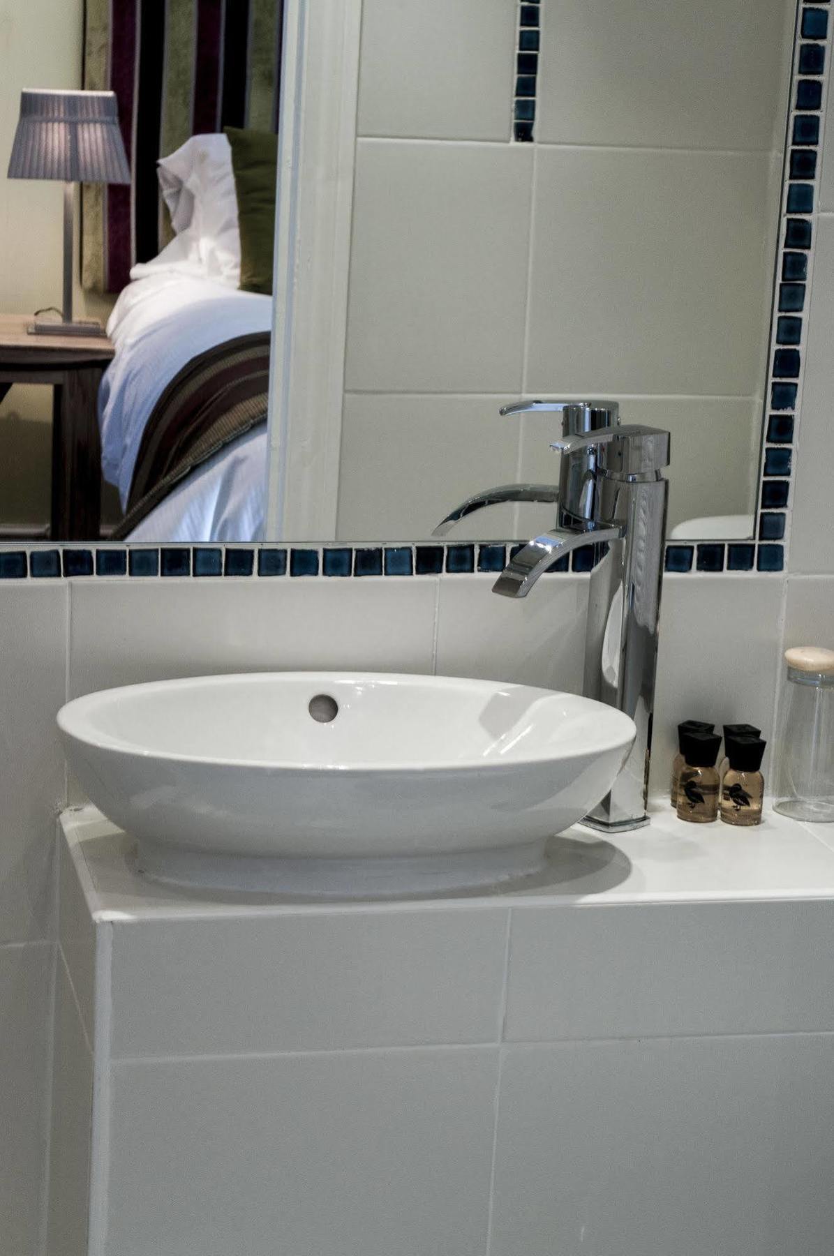 Clarence Court Hotel Cheltenham Dış mekan fotoğraf