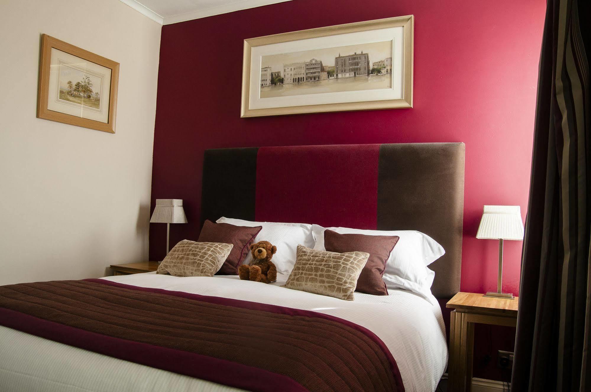 Clarence Court Hotel Cheltenham Dış mekan fotoğraf